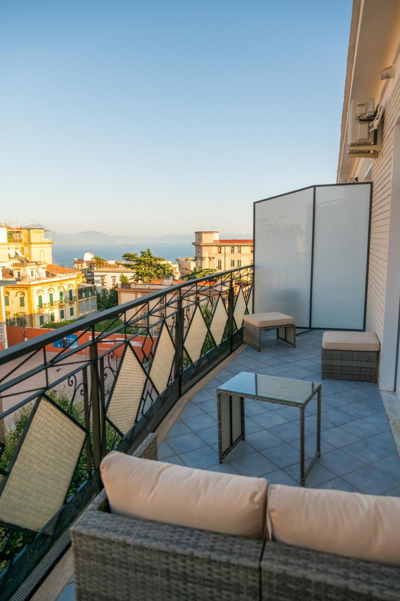 A Casa Di Grumy Napels Buitenkant foto